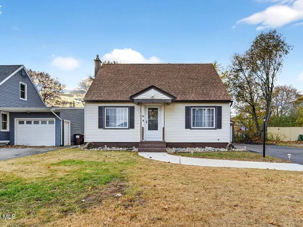4 Old Fort Ave, Schenectady, NY 12306