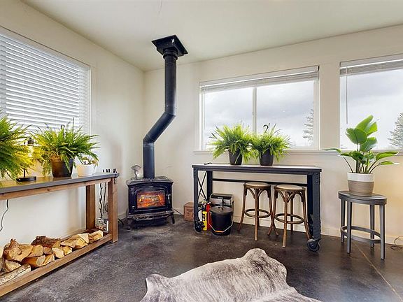 5th image of 225 Prospect Drive