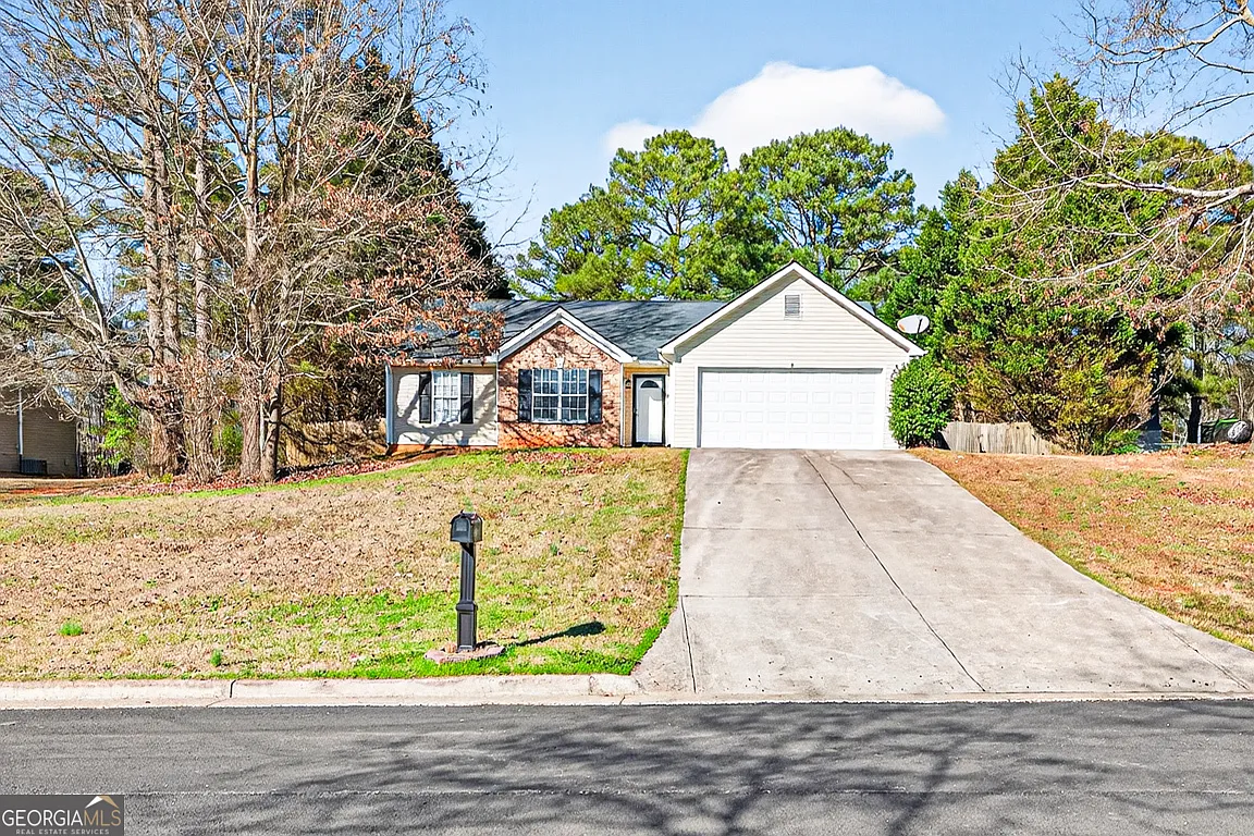 1411 Elliotts Ln photo 1