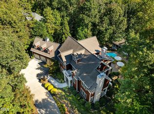 11417 Governors Dr, Chapel Hill, NC 27517