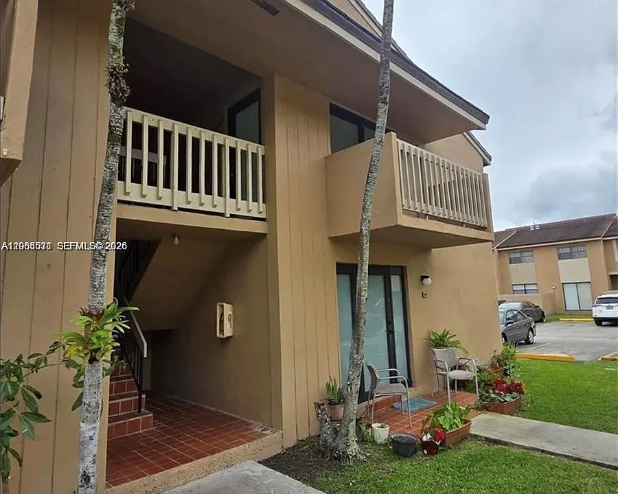 15407 SW 80th St #202-6
