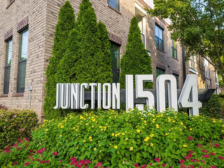 Junction 1504 — Photo 27