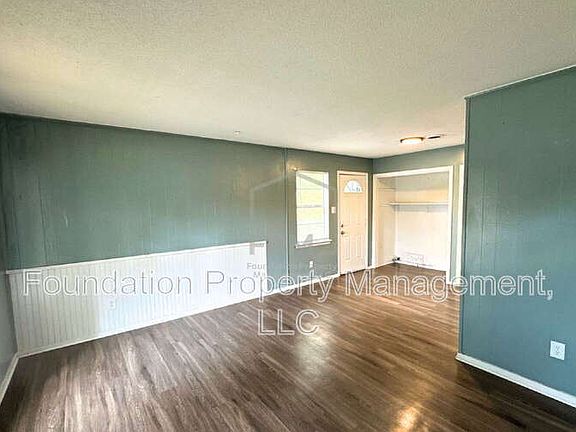 3rd image of 4430 Tarleton Dr