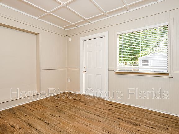 2nd image of 3918 Garnet Dr