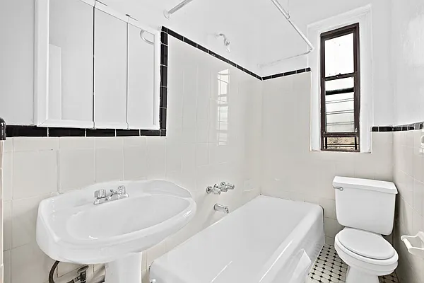 Rented by Keller Williams NYC | media 14