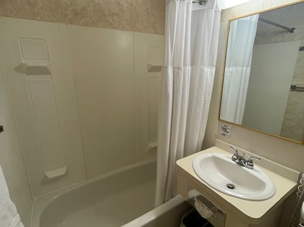 1020 W 12th Ave #810