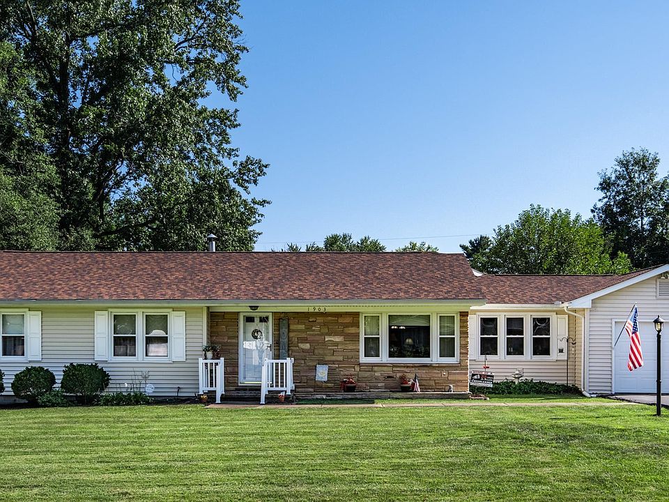 1st image of 1903 Suzanne Dr