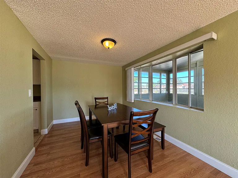 3028 Lakeshore Dr — Photo 13