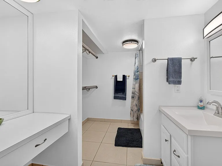 550 SW 2nd Ave #125 — Photo 38