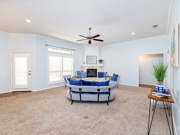 4th image of 3629 Grandview Dr