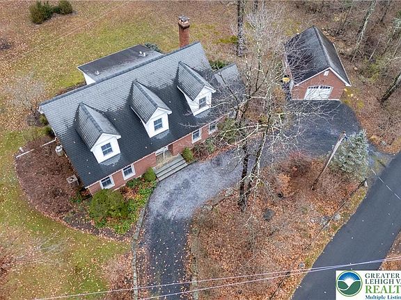 3rd image of 401 Echo Lake Dr