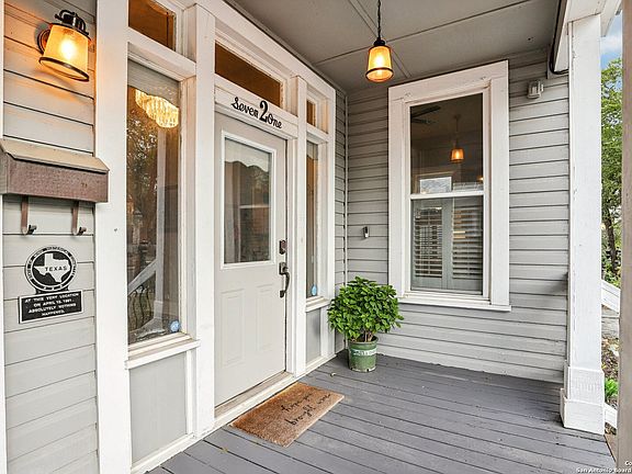 4th image of 721 Saint James