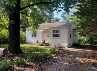 2304 Fairview Cir, Belleville, IL 62226
