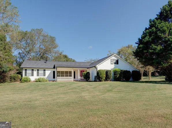 318 Cedar Creek Rd, Jackson, GA 30233