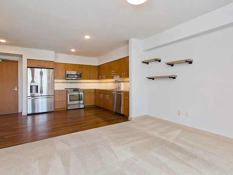 555 South St #1710 — Photo 7