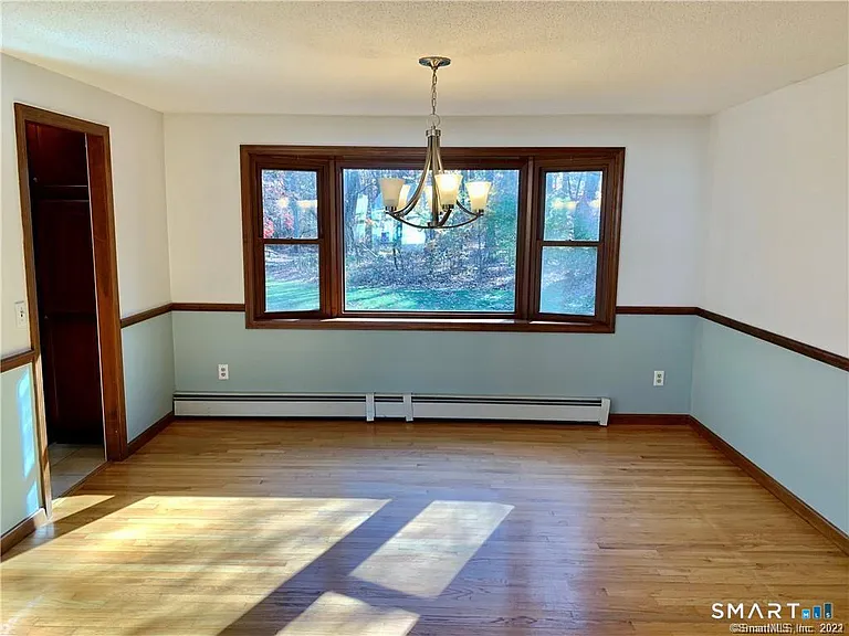 121 Rockledge Dr — Photo 6
