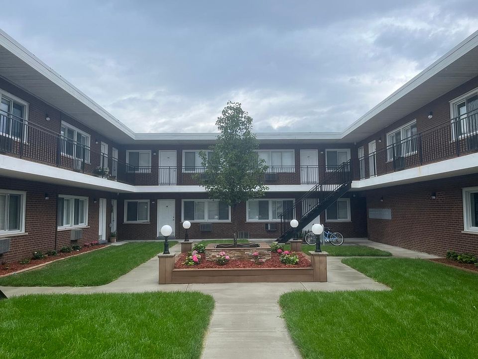 1st image of 7834 W 95th St #2K