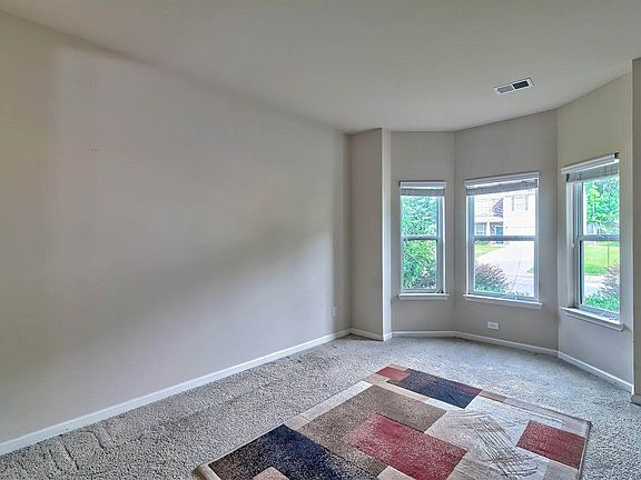 4th image of 715 Soldier Gray Ln