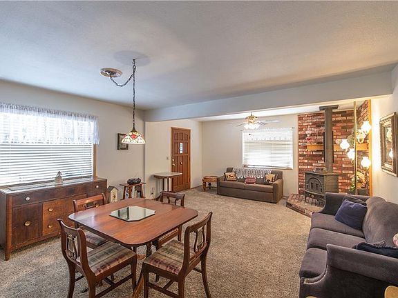 4th image of 1093 Pan Springs Ln