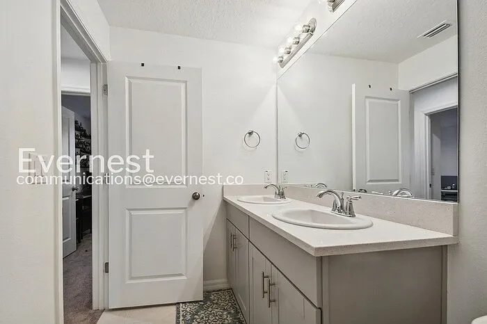 6219 Springmont Loop — Photo 14