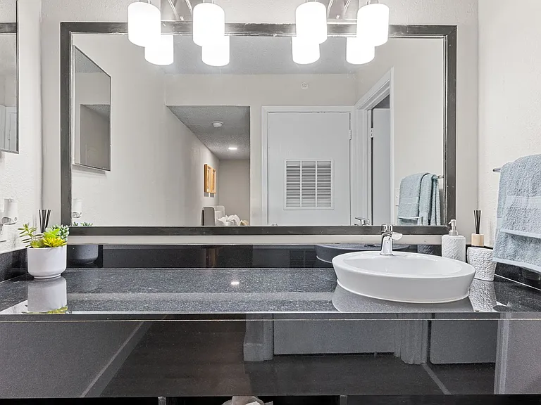 Avia Apartments — Photo 20