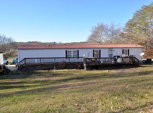 145 Splendor Ln, Mount Airy, NC 27030