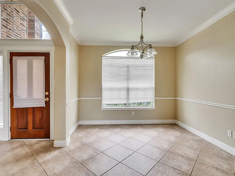 1803 Ripple Creek Dr — Photo 6