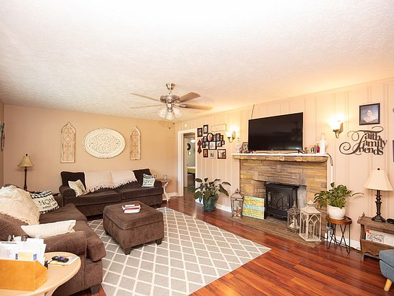 5th image of 4701 18th Ave