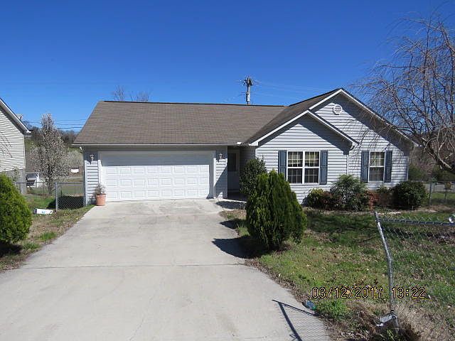 2nd image of 102 McNeely Dr