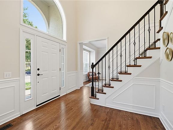 5th image of 12459 Rosehill St