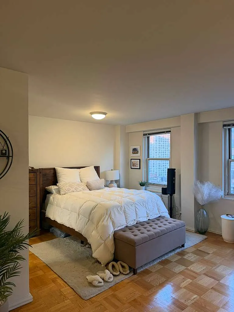 401 East 81st Street — Photo 3