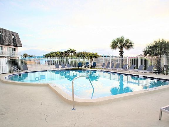 2nd image of 5300 Ocean Beach Blvd APT 209