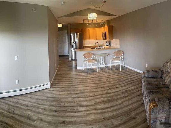 4th image of 305 SW 1st Ave NW #403