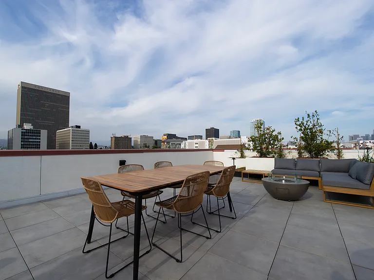 738 Normandie — Photo 11