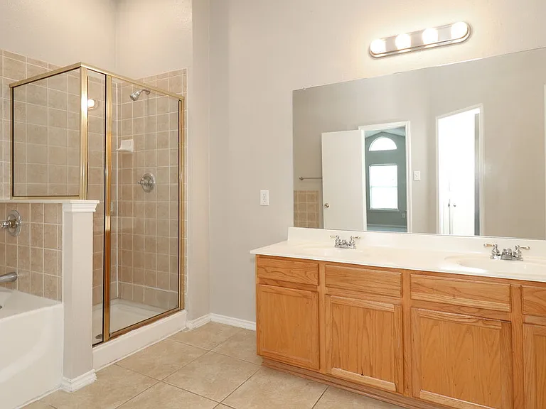 4668 Cool Ridge Ct — Photo 13