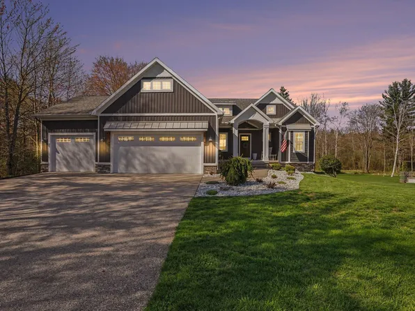 17789 112th Ave, Nunica, MI 49448