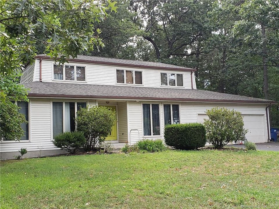 1st image of 22 Westwood Dr