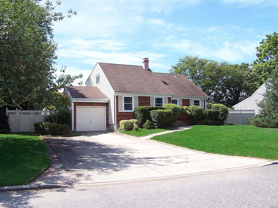1st image of 14 Towne Lane