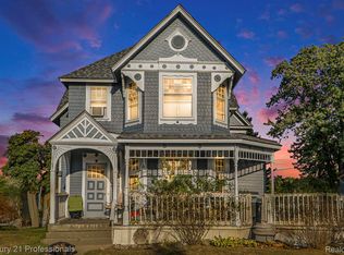 428 East St, Rochester, MI 48307