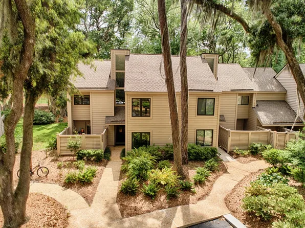 101 Lighthouse Rd APT 2227, Hilton Head Island, SC 29928