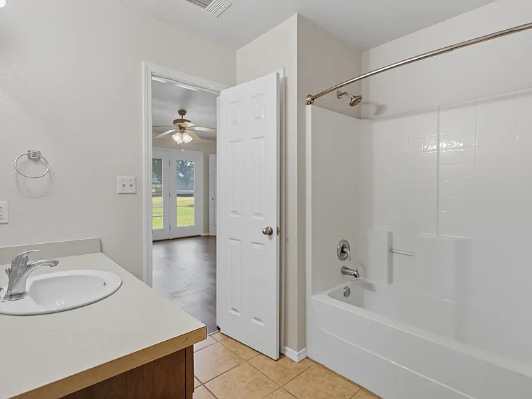 2912-2914 Fairway Hamlet Ct #2914 — Photo 12