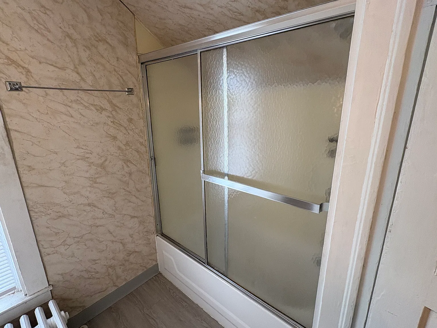 2 bed, 1079 sqft, $1,398 — Photo 4
