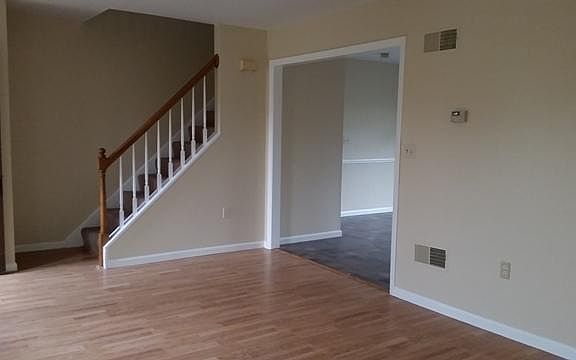 3rd image of 209 Zwecker Cir