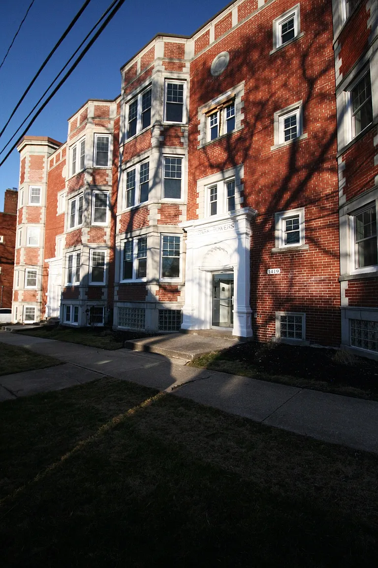 1415-1419 W 112th St #1B-1Ba-550Sqft photo 1