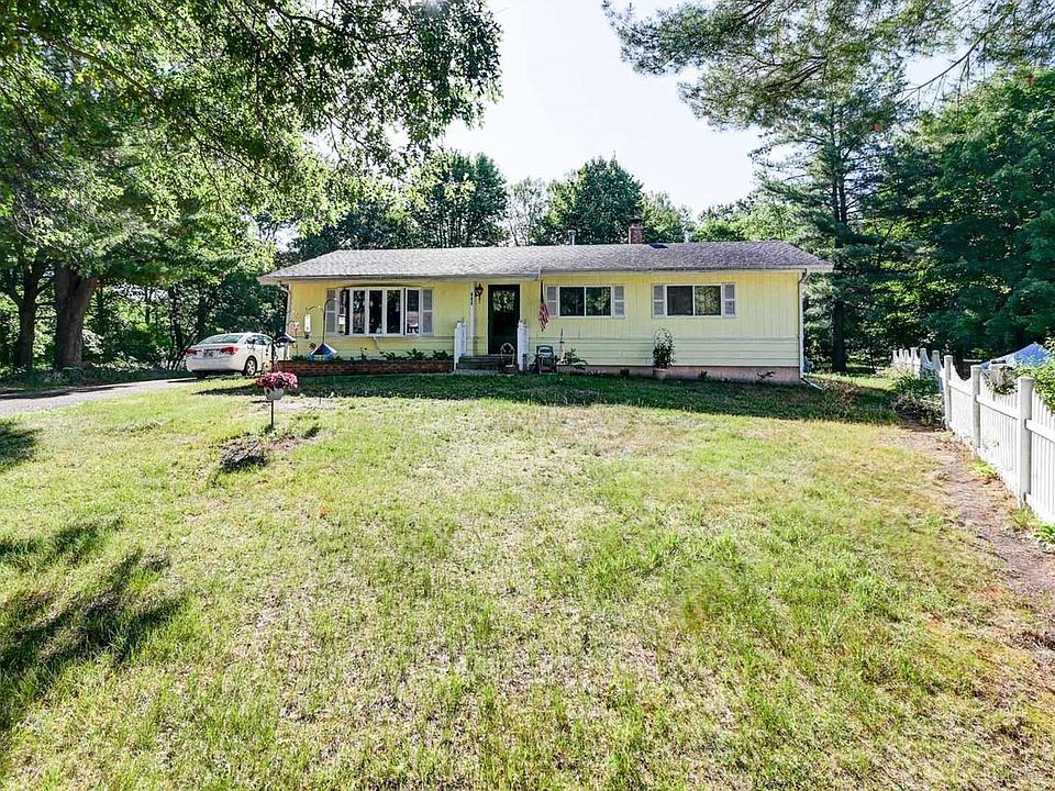 151 Circle Dr, Lyndon Station, WI 53944 MLS 1959554 Zillow