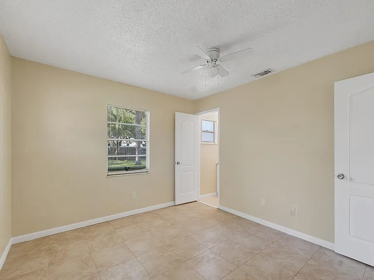 819 SW Amethist Ter — Photo 18