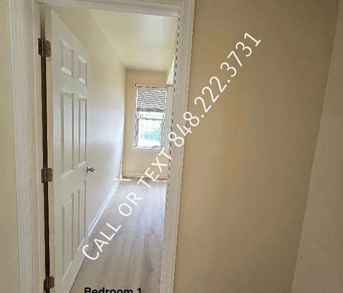 559 Groom St #1ST FL — Photo 8