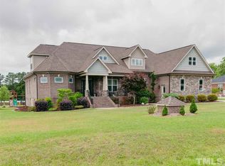 521 Northfort Dr, Clayton, NC 27527