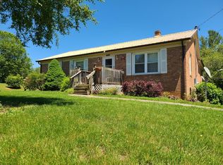 156 Pine View St, Patrick Springs, VA 24133