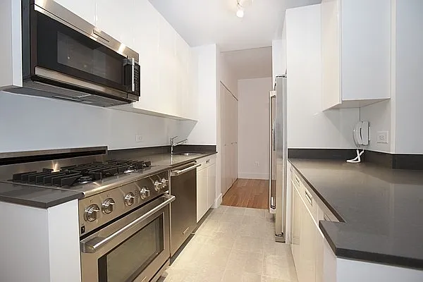 Rented by Nest Seekers International | media 23